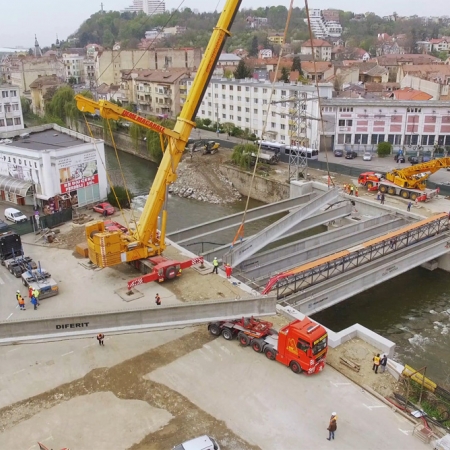 Pod peste Someșul Mic pe strada Traian în Mun. Cluj - Napoca, jud. Cluj